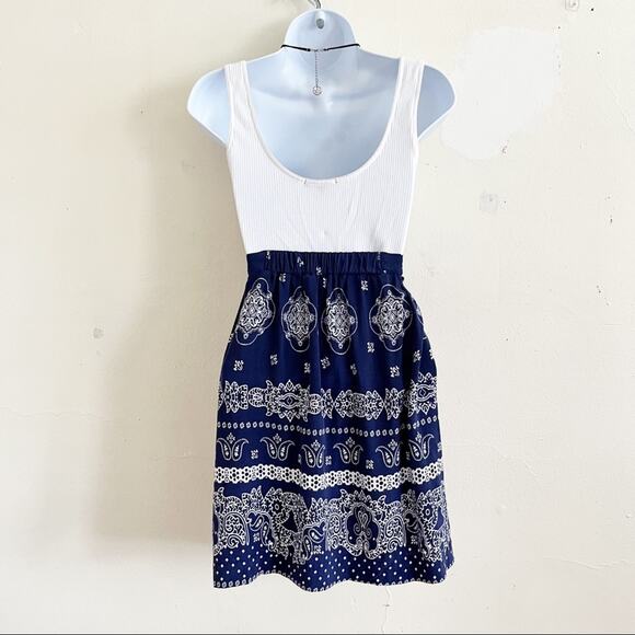 ON SALE! XHILARATION Blue & White Bandana Print Mini Skirt, L - Picture 8 of 10